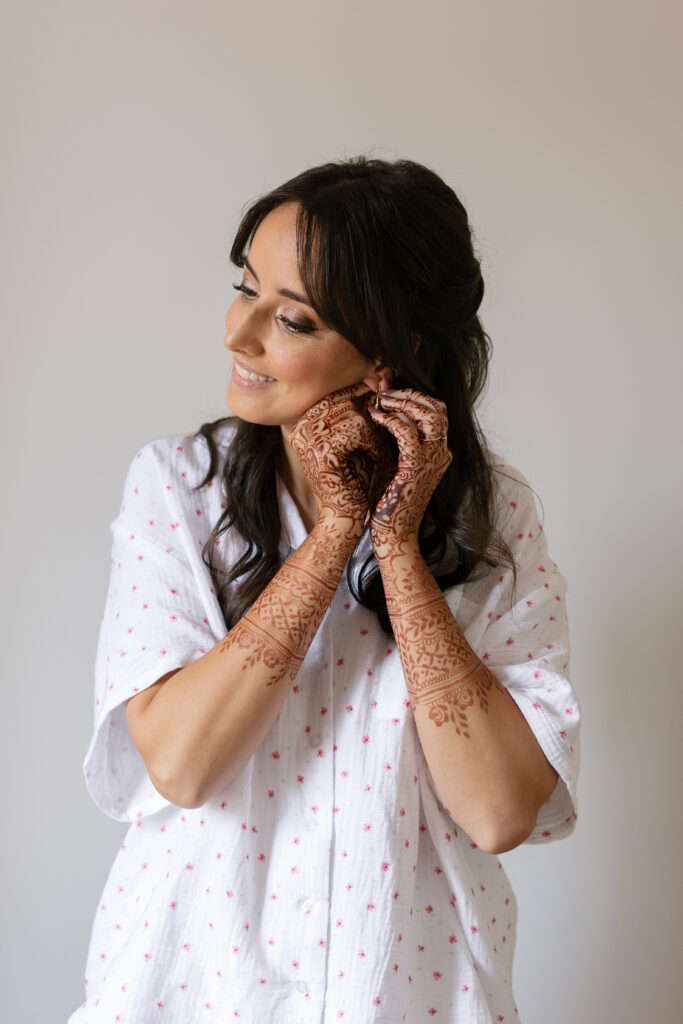 Sunshine-Coast-bridal-hair-and-makeup-natural-soft-glam-bride